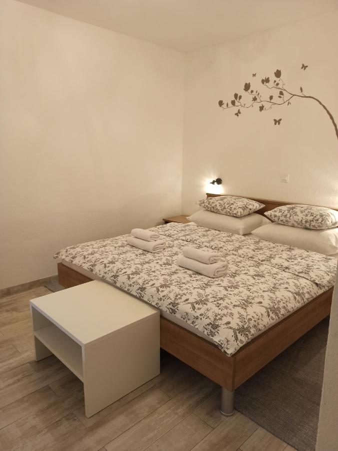 Studio Apartments Una Korenica Buitenkant foto